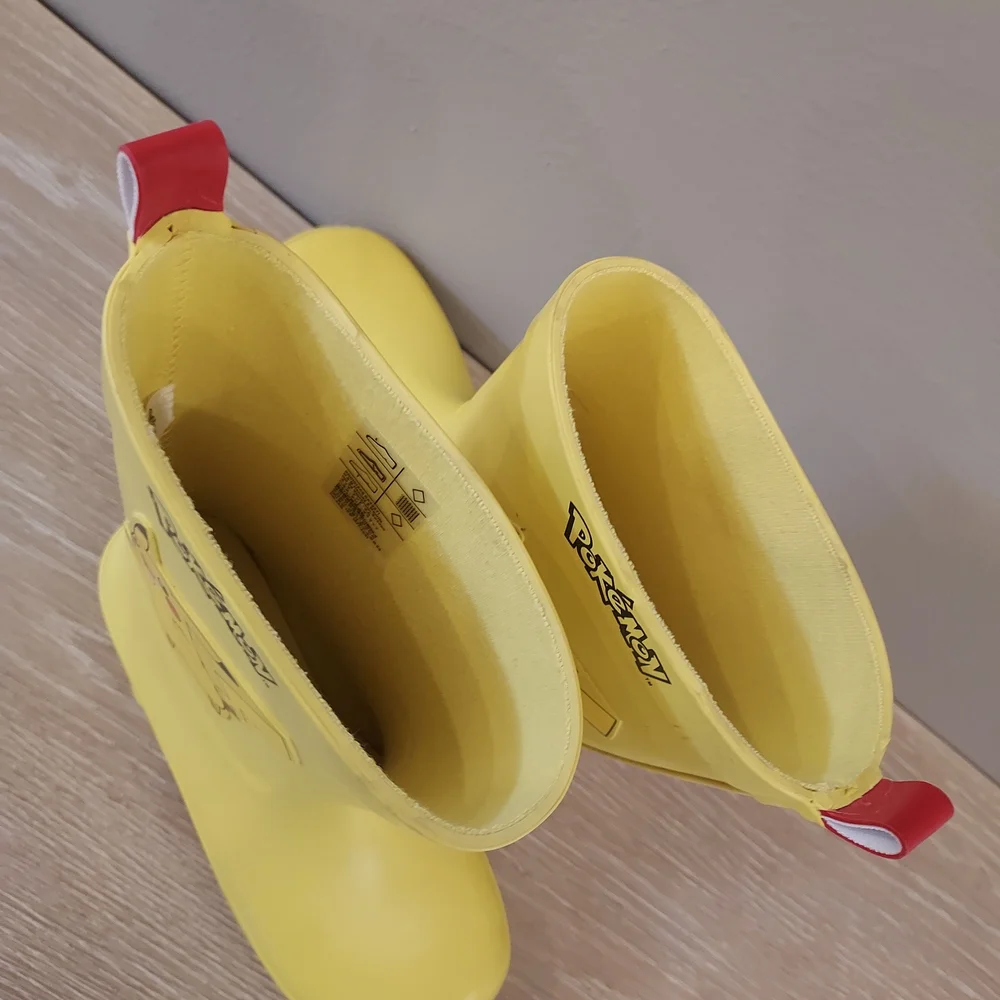 Yellow Pikachu Rain Boots - Picture 3 of 3